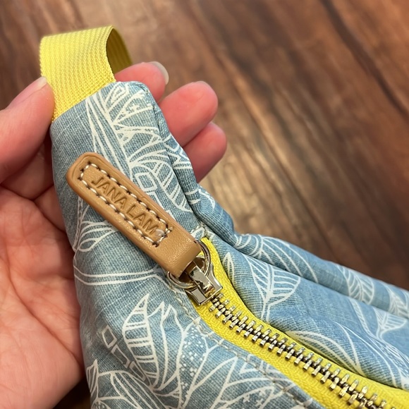 Jana Lam fanny pack - new💛🩵 - Picture 2 of 5